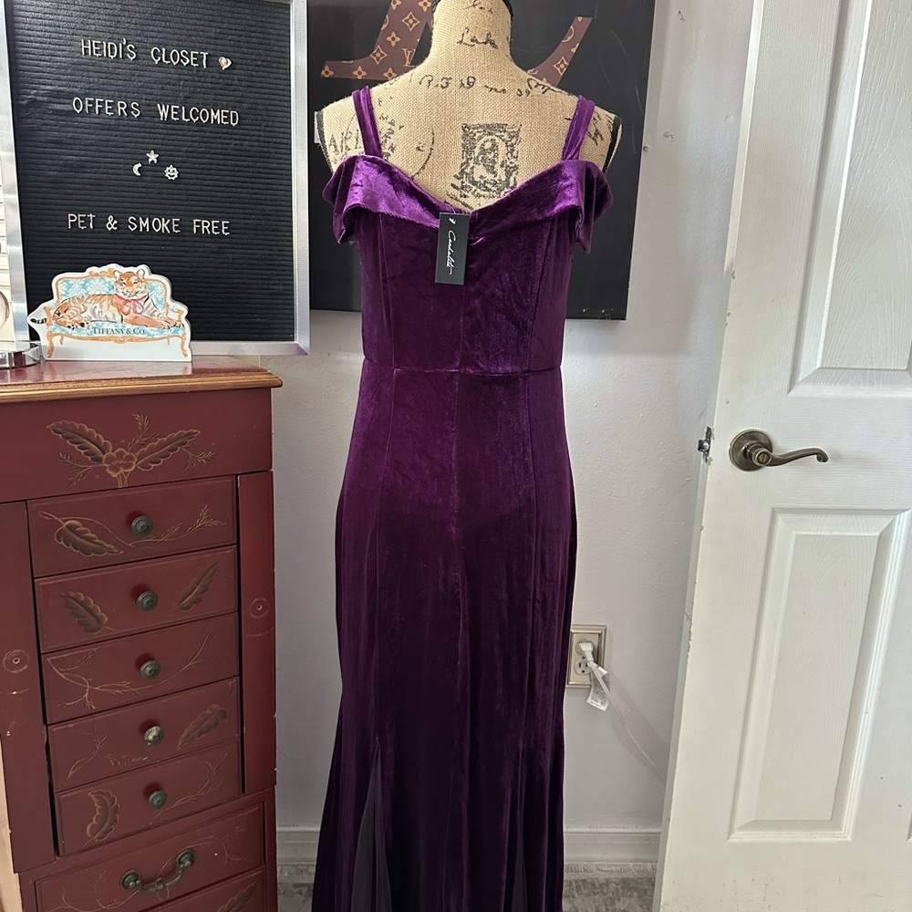 🆕Candalite Purple Velvet Gown - Picture 10 of 15